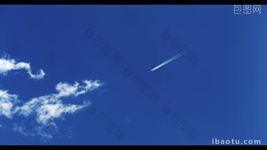 蓝天白云飞机飞行痕迹